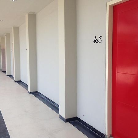 Rumah Cassa Guest House Surabaya Dış mekan fotoğraf