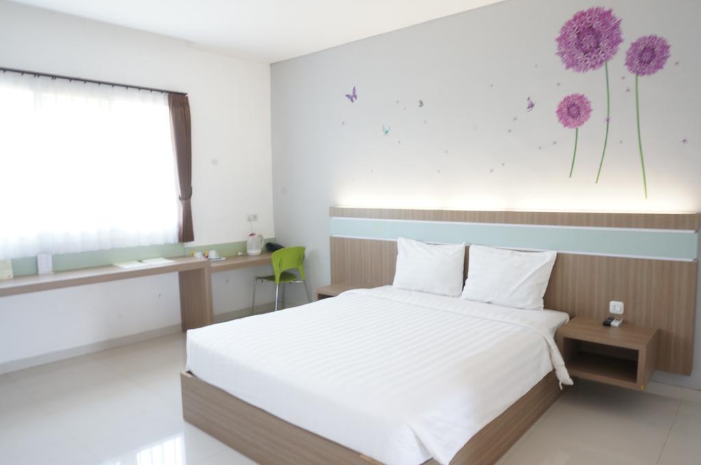 Rumah Cassa Guest House Surabaya Oda fotoğraf