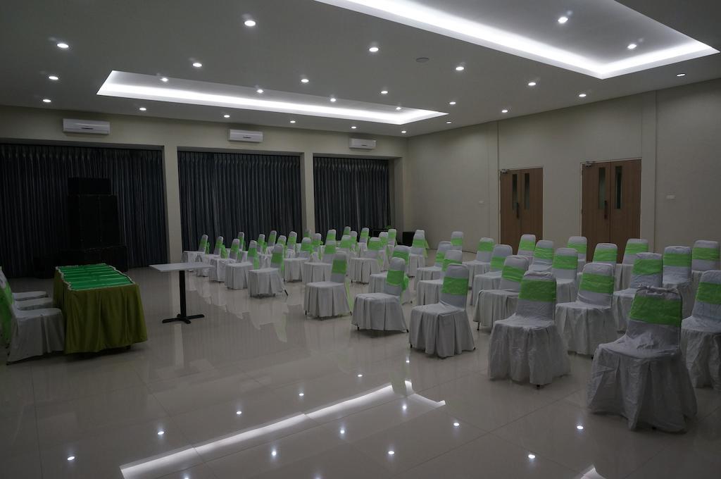Rumah Cassa Guest House Surabaya Dış mekan fotoğraf