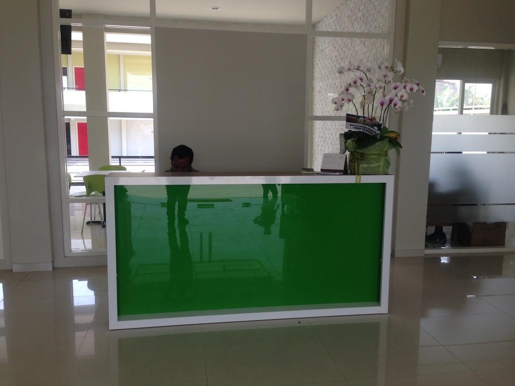 Rumah Cassa Guest House Surabaya Dış mekan fotoğraf
