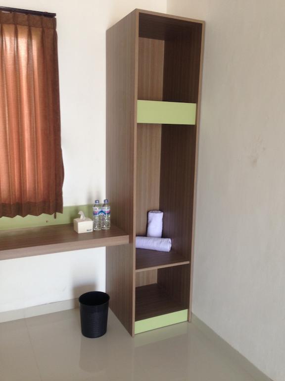 Rumah Cassa Guest House Surabaya Oda fotoğraf