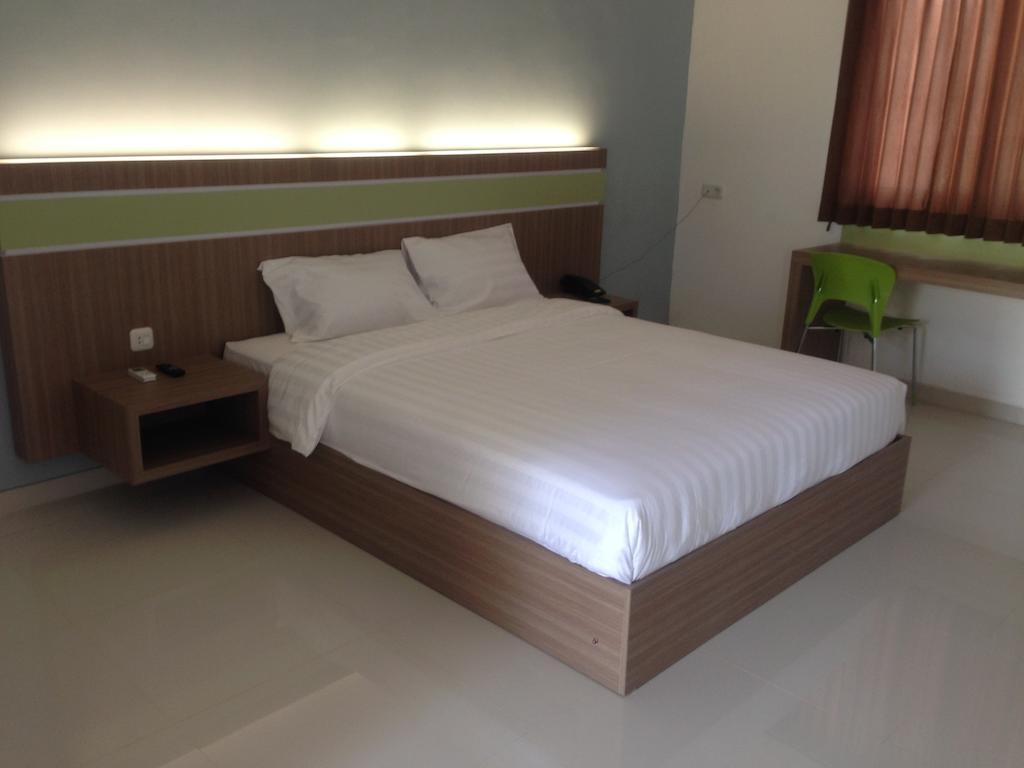 Rumah Cassa Guest House Surabaya Oda fotoğraf