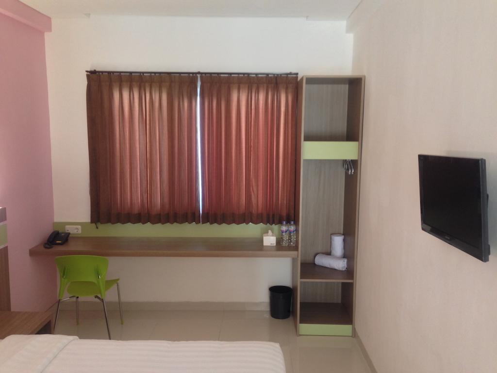 Rumah Cassa Guest House Surabaya Oda fotoğraf