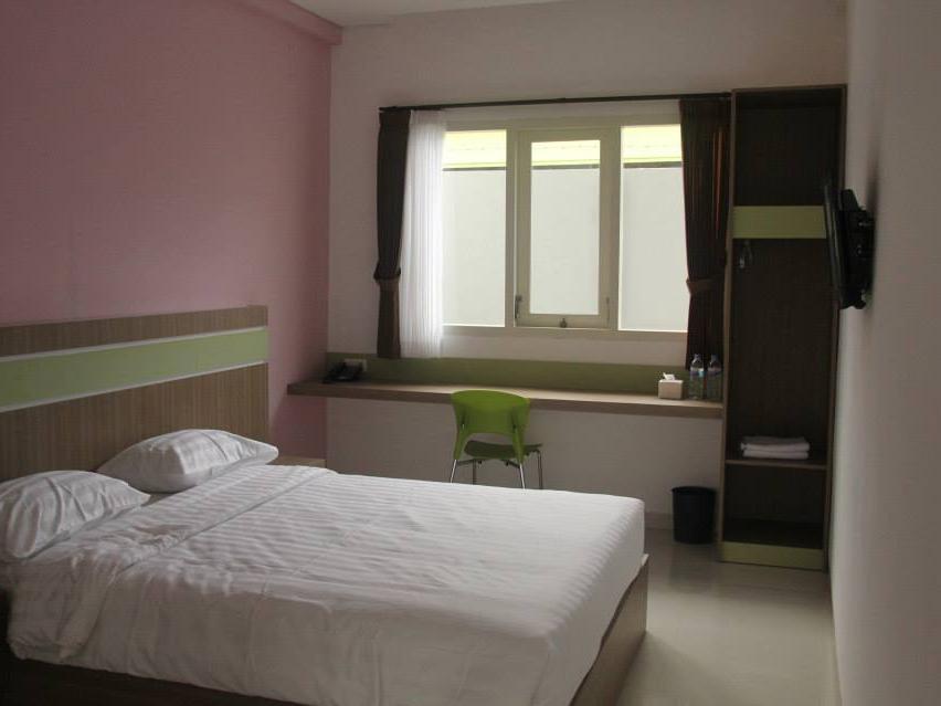 Rumah Cassa Guest House Surabaya Dış mekan fotoğraf